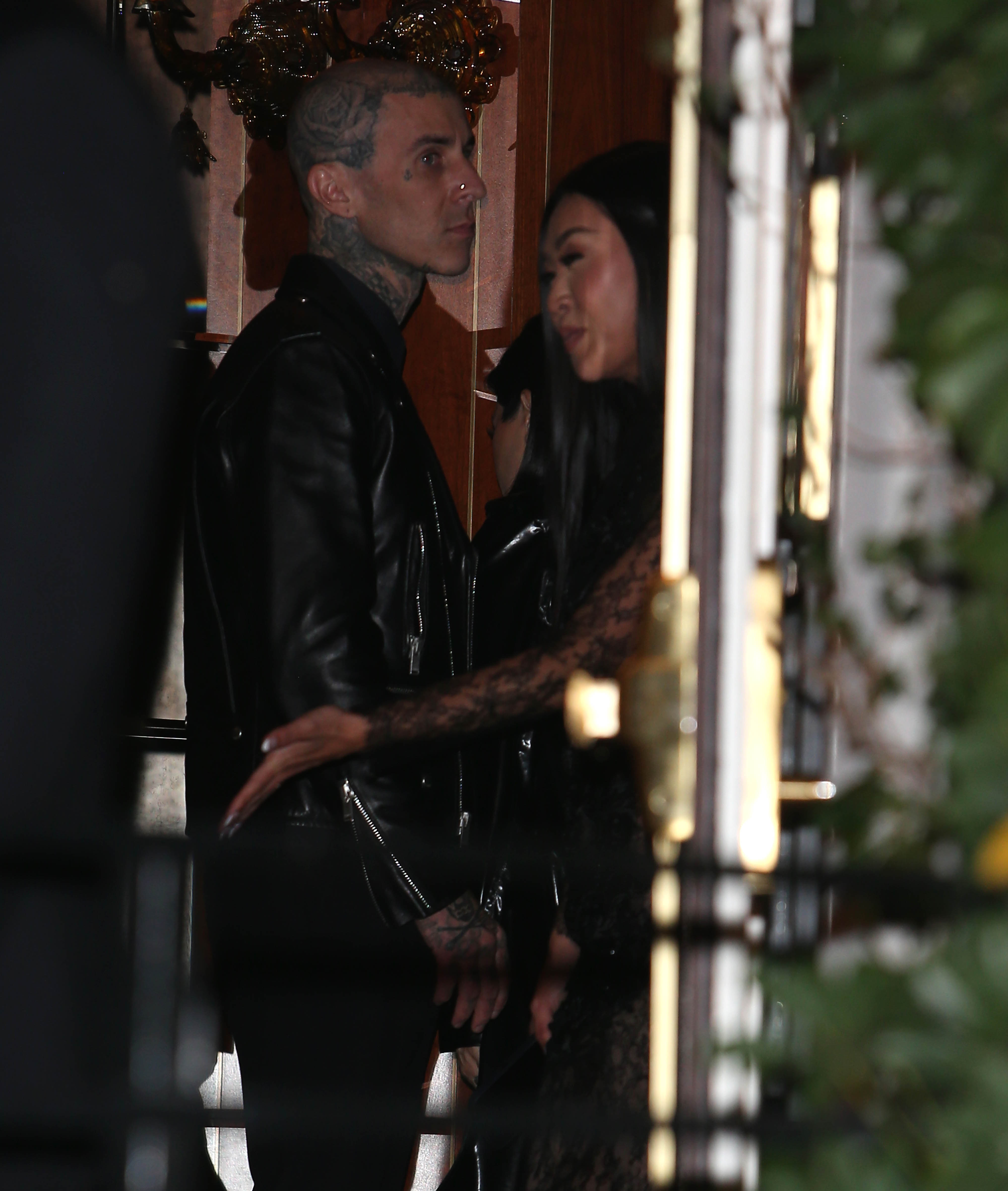 Access_Kardashian_06.jpg