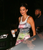 Access_Kardashian_001.jpg