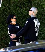 Access_Kardashian_06.jpg