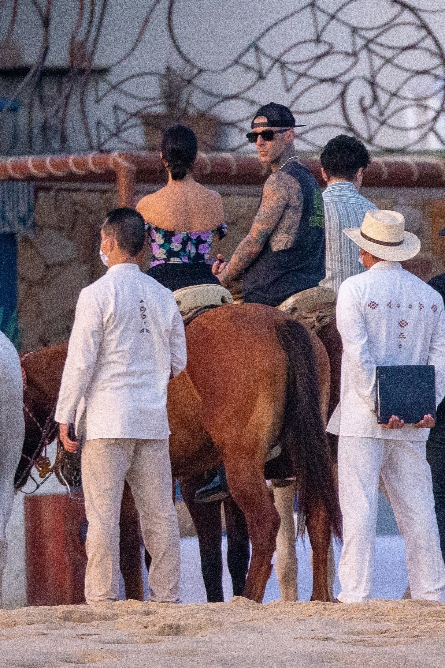 Access_Kardashian_06.jpg