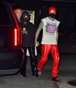 Access_Kardashian_04.jpg