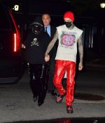 Access_Kardashian_05.jpg
