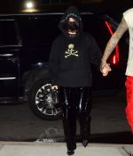Access_Kardashian_07.jpg