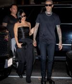 Access_Kardashian_03.jpg