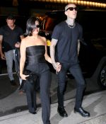 Access_Kardashian_08.jpg