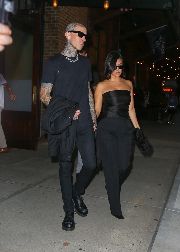 Access_Kardashian_01.jpg