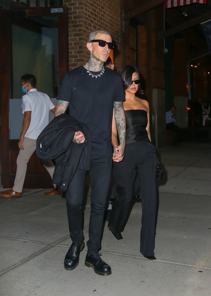 Access_Kardashian_05.jpg