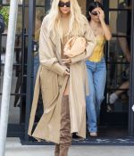 Access_Kardashian_01.jpg