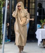 Access_Kardashian_06.jpg