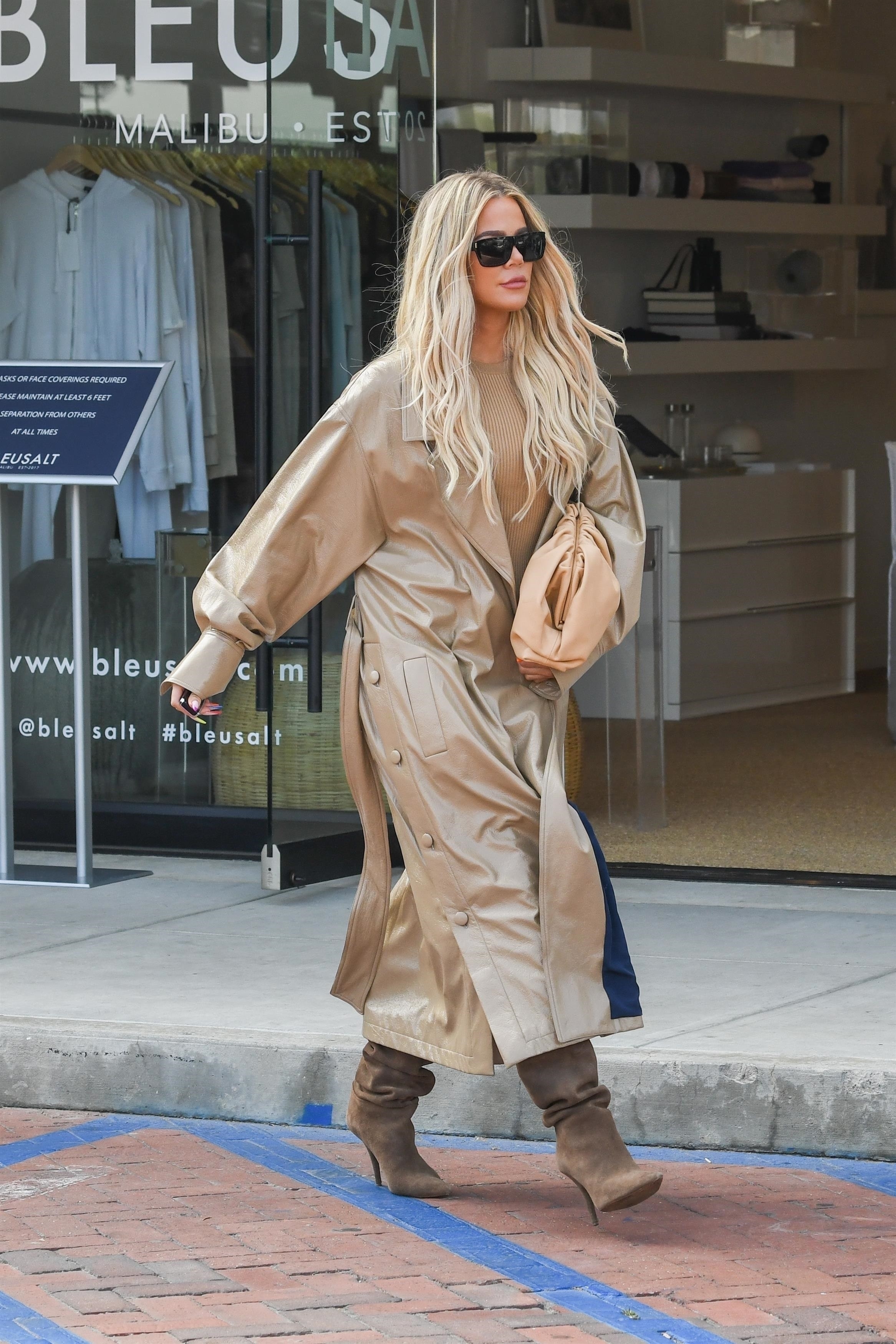 Access_Kardashian_05.jpg