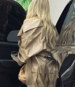 Access_Kardashian_03.jpg