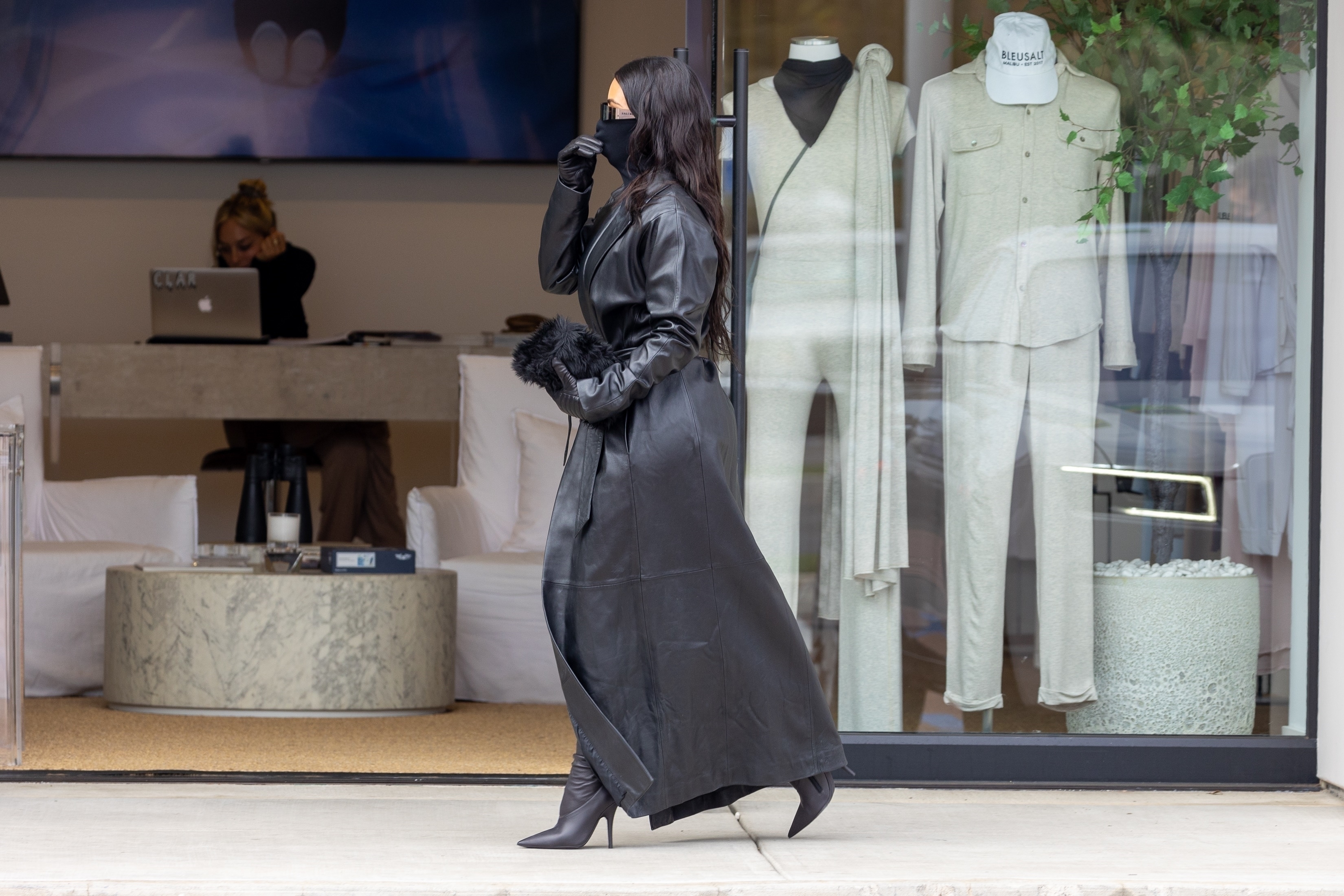Access_Kardashian_01.jpg