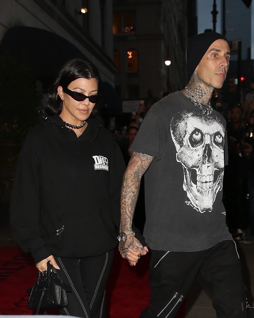 Access_Kardashian_08.jpg