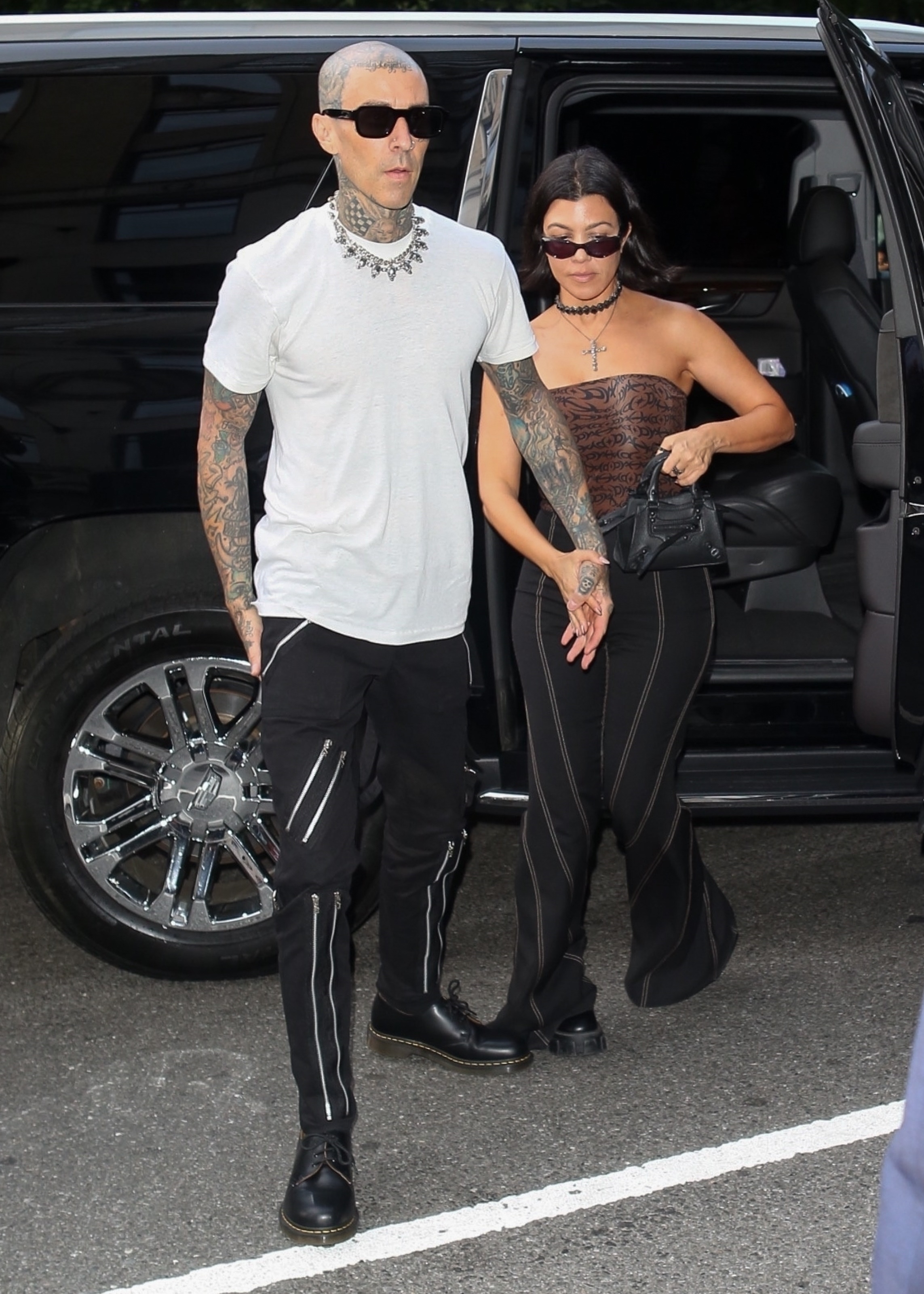 Access_Kardashian_03.jpg