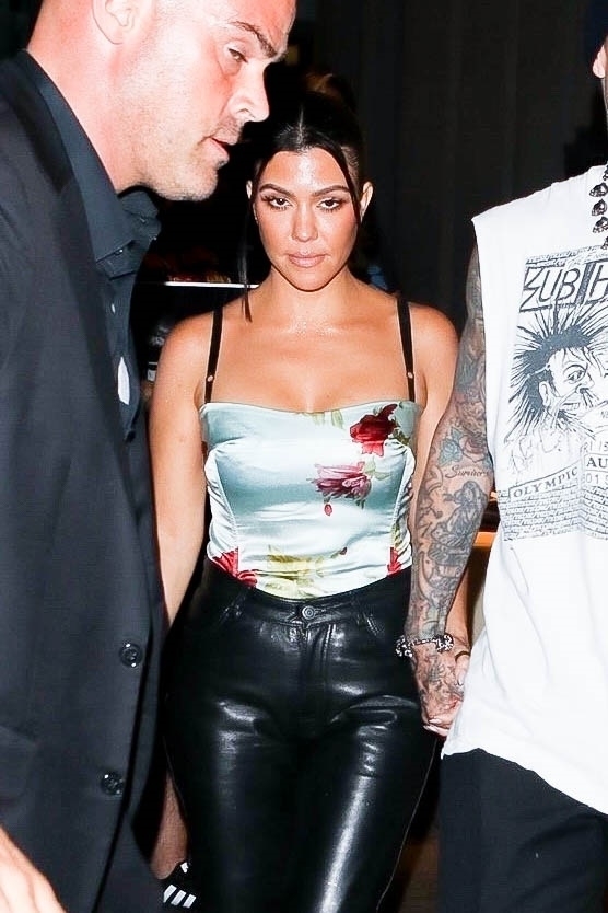 Access_Kardashian_07.jpg