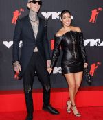 Access_Kardashian_05.jpg