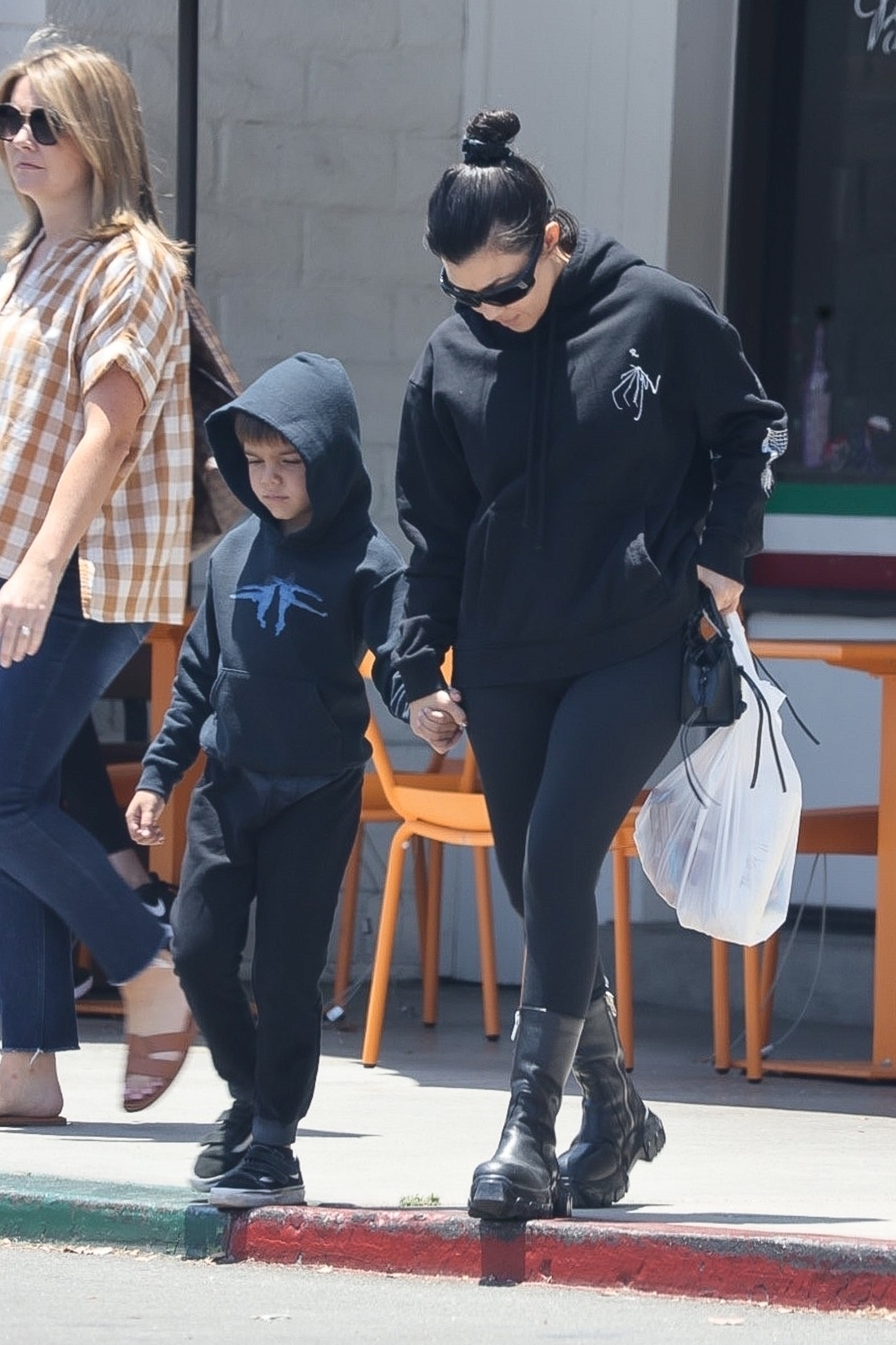 Access_Kardashian_011.jpg