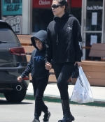 Access_Kardashian_008.jpg