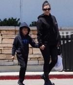 Access_Kardashian_017.jpg