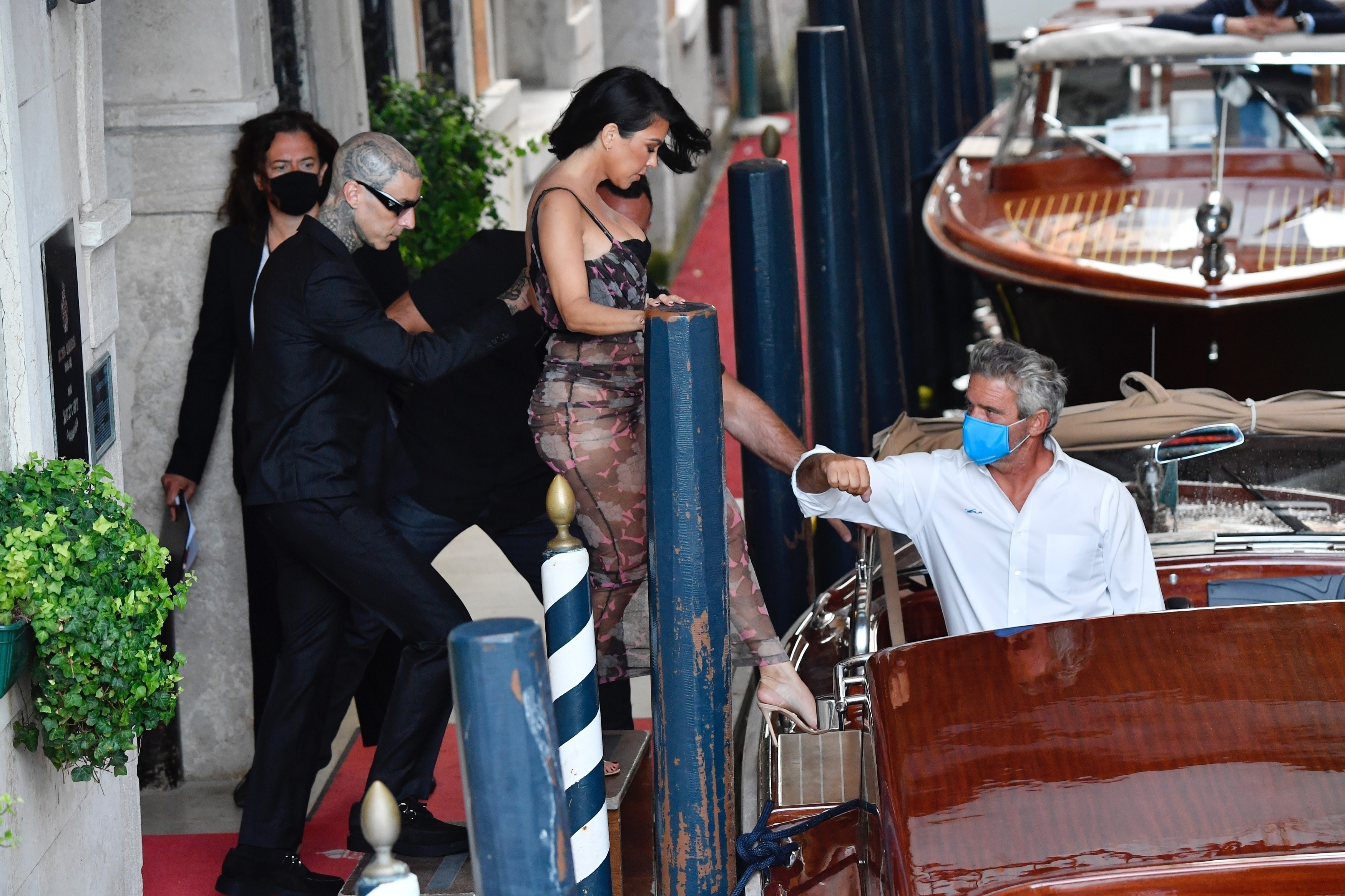 Access_Kardashian_08.jpg