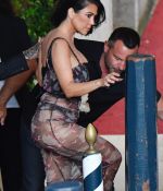 Access_Kardashian_05.jpg