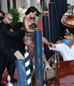 Access_Kardashian_08.jpg