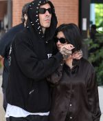 Access_Kardashian_010.jpg