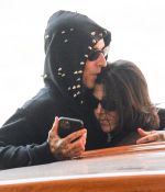 Access_Kardashian_05.jpg