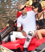 Access_Kardashian_02.jpg