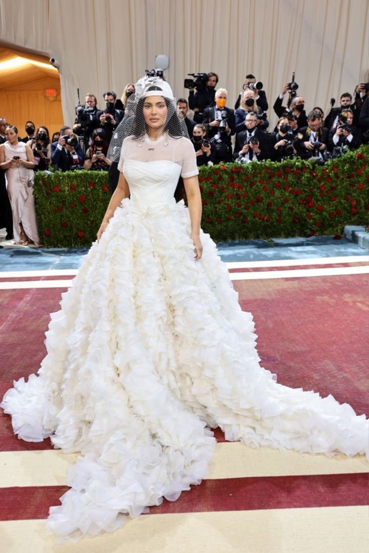 Access_Kardashian082.jpg