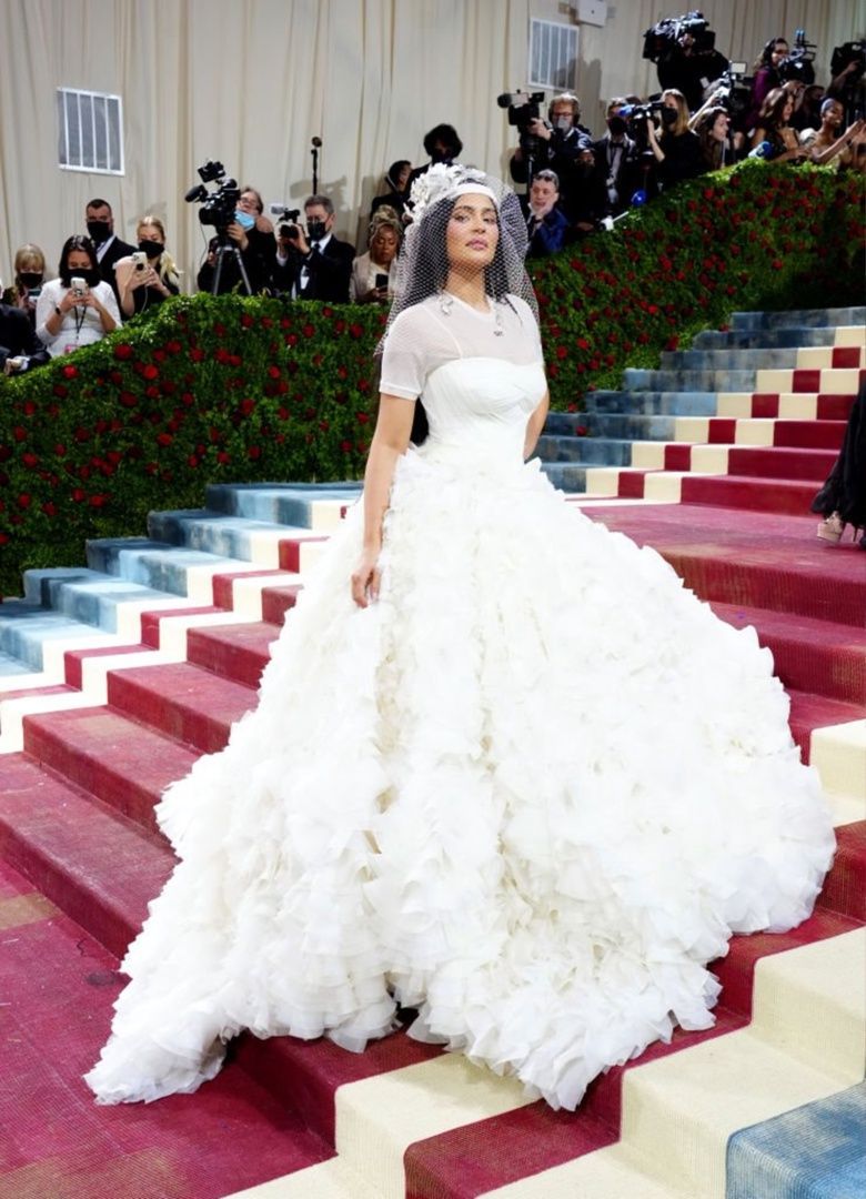 Access_Kardashian102.jpg