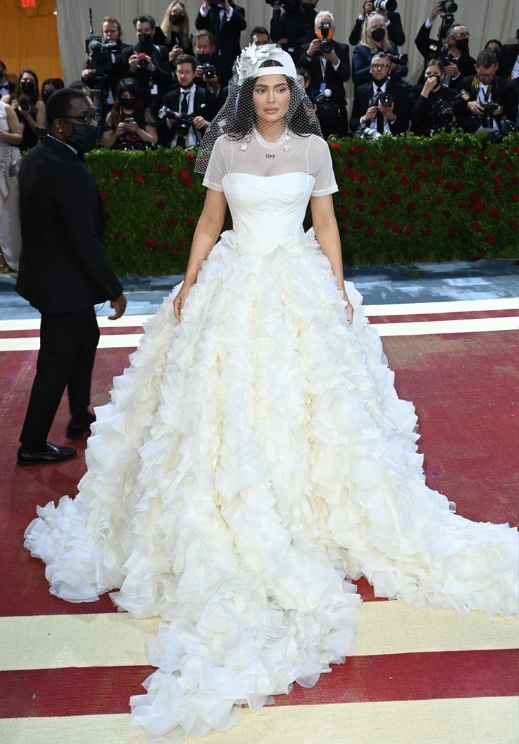Access_Kardashian104.jpg