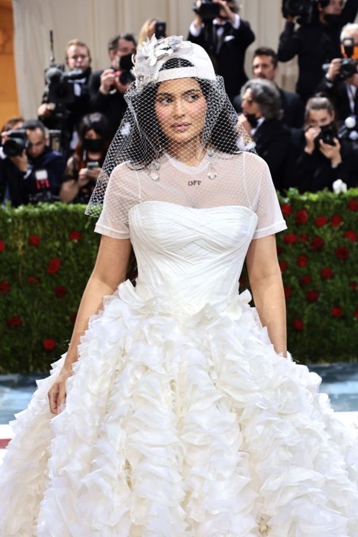 Access_Kardashian129.jpg