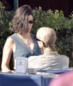 Access_Kardashian_09.jpg