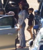 Access_Kardashian_03.jpg