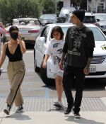 Access_Kardashian_021.jpg