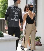 Access_Kardashian_04.jpg