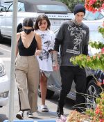 Access_Kardashian_06.jpg