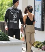 Access_Kardashian_07.jpg