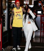 Access_Kardashian_03.jpg