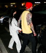 Access_Kardashian_09.jpg
