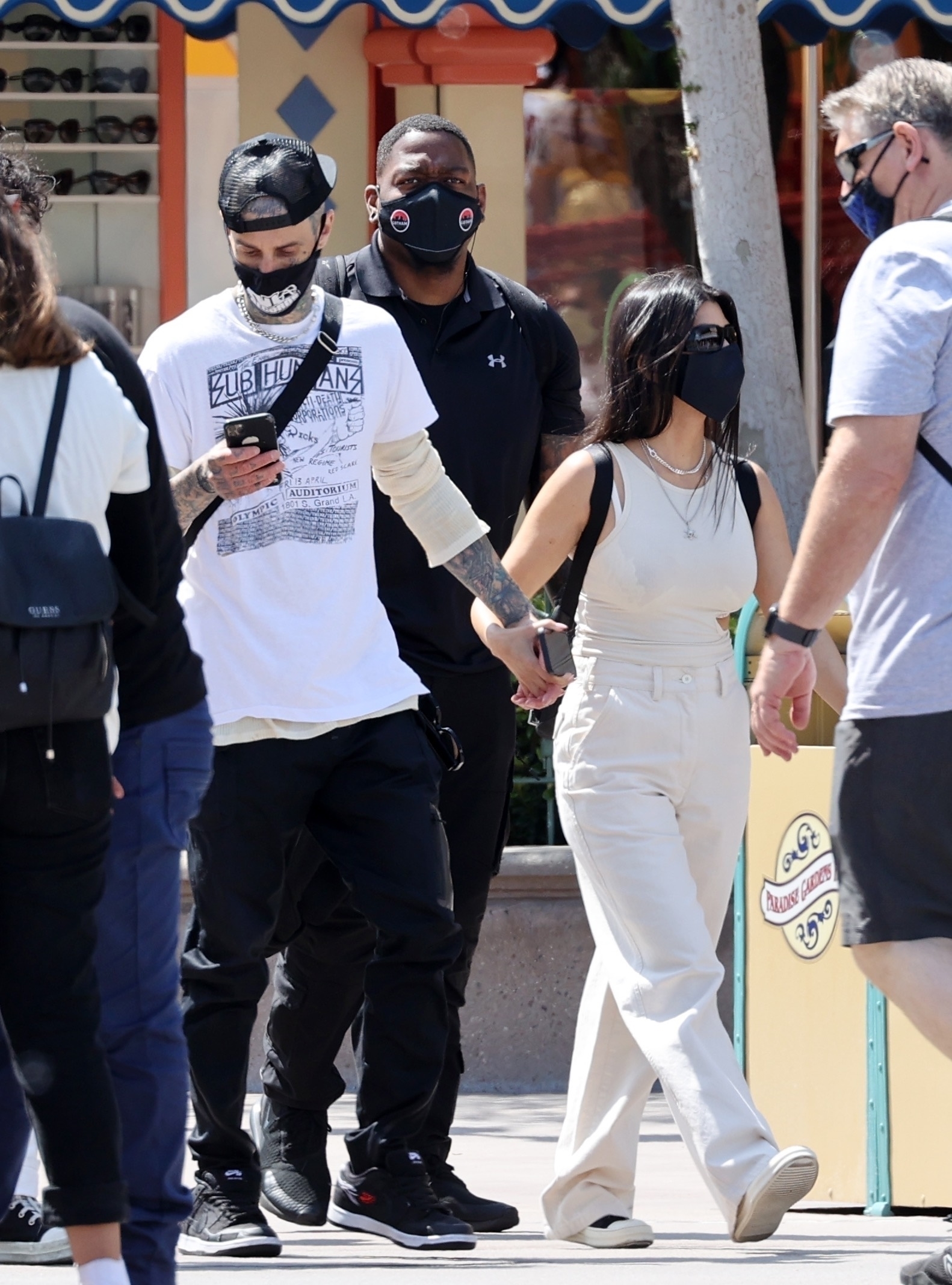Access_Kardashian_06.jpg