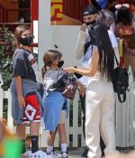 Access_Kardashian_022.jpg
