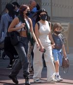 Access_Kardashian_050.jpg