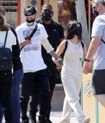 Access_Kardashian_06.jpg