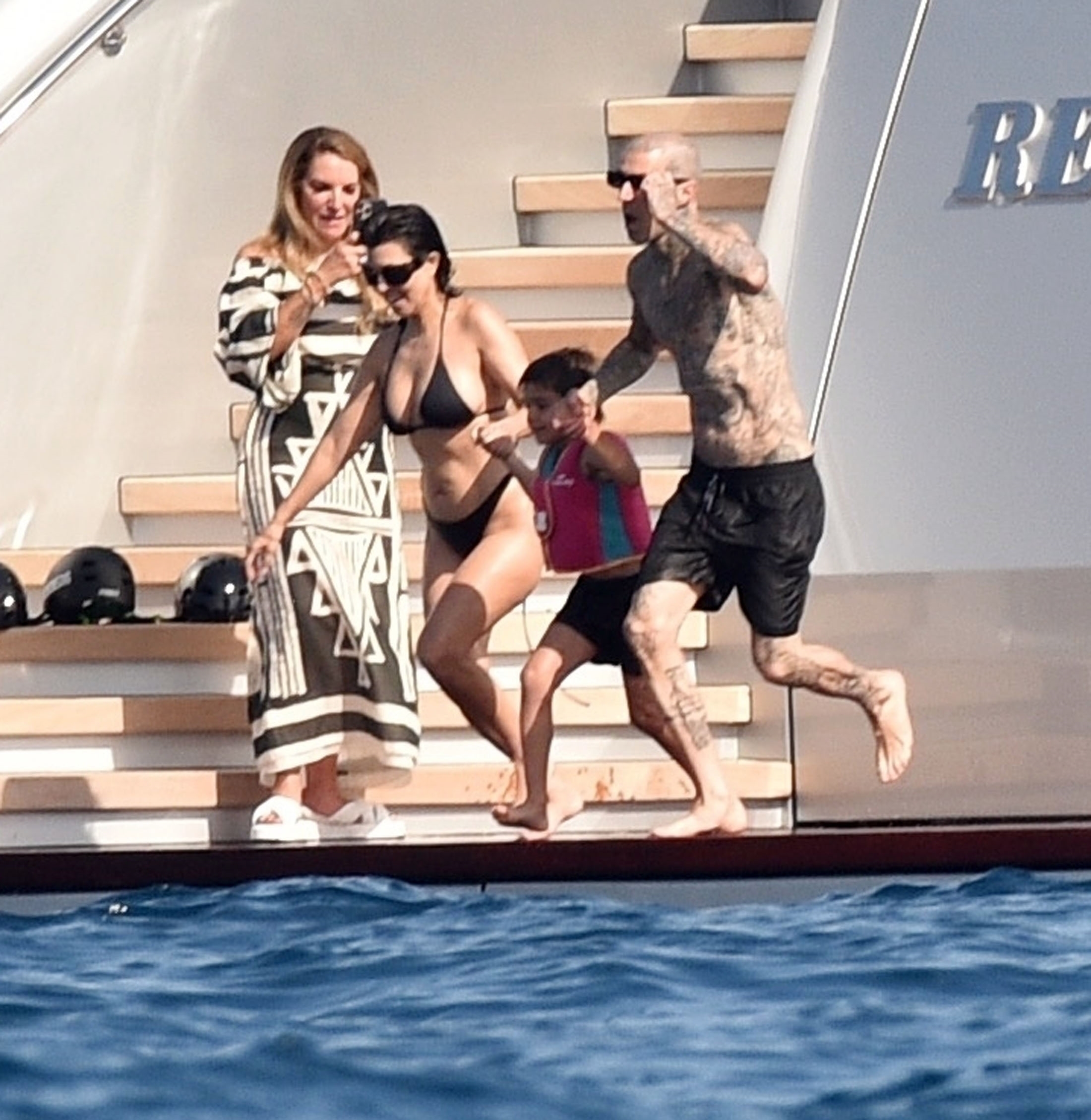 Access_Kardashian_004.jpg