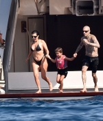 Access_Kardashian_003.jpg