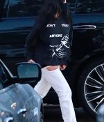 Access_Kardashian_03.jpg