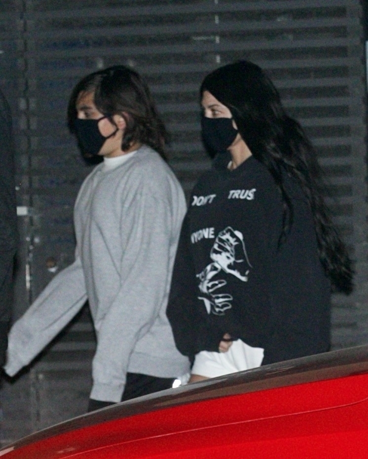 Access_Kardashian_01.jpg