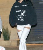 Access_Kardashian_07.jpg